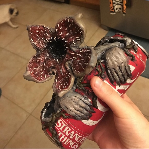 Stranger things Demogorgon collectiable coke can - Picture 9 of 16